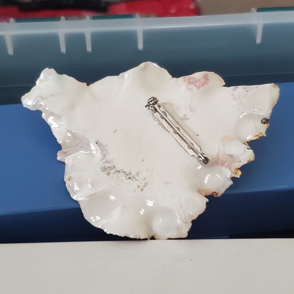 Colorful Decoupage Pin - Picture 2 of 6